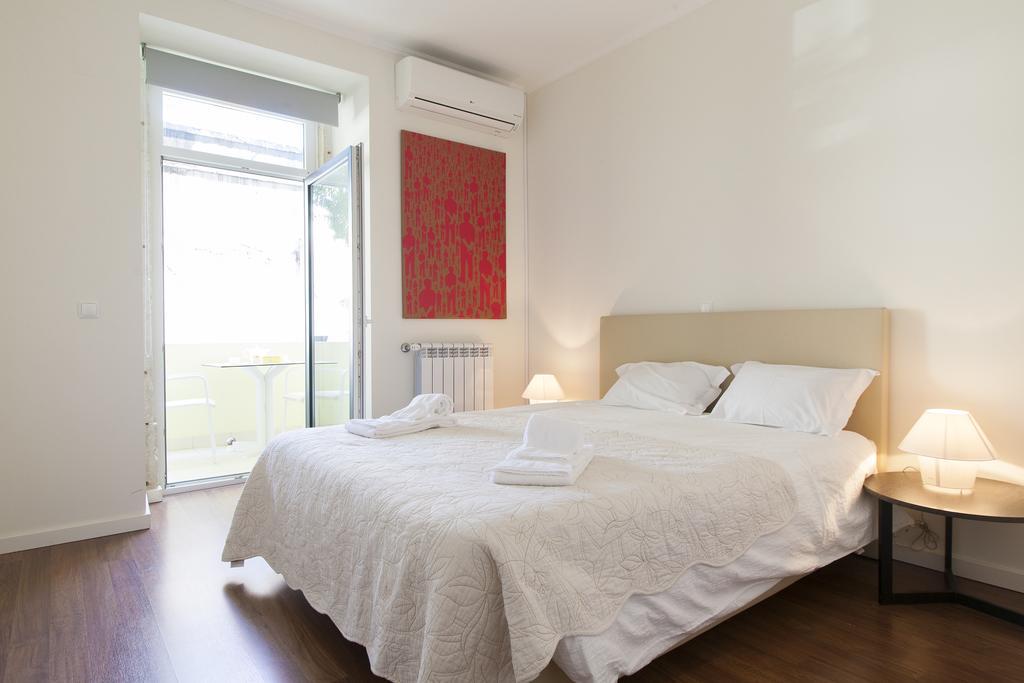 Apartment Joivy Stunning 3br Apt With Balcony, Nearby Saldanha Subway & Ist Lisbon